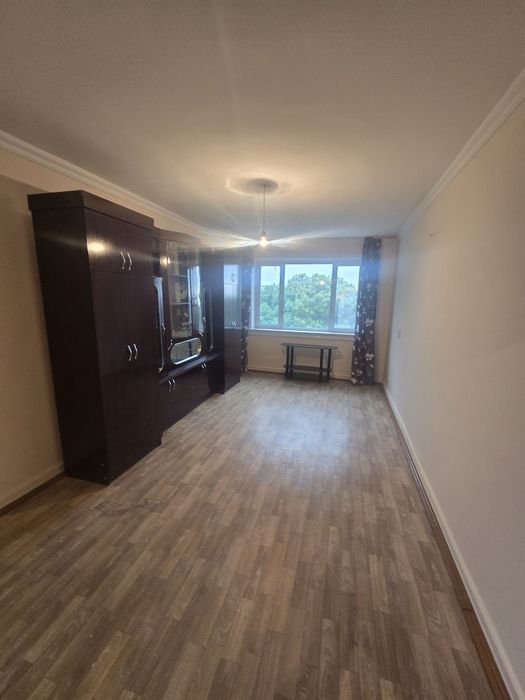 Аренда берилади 2 хона 4 этаж микрорайон