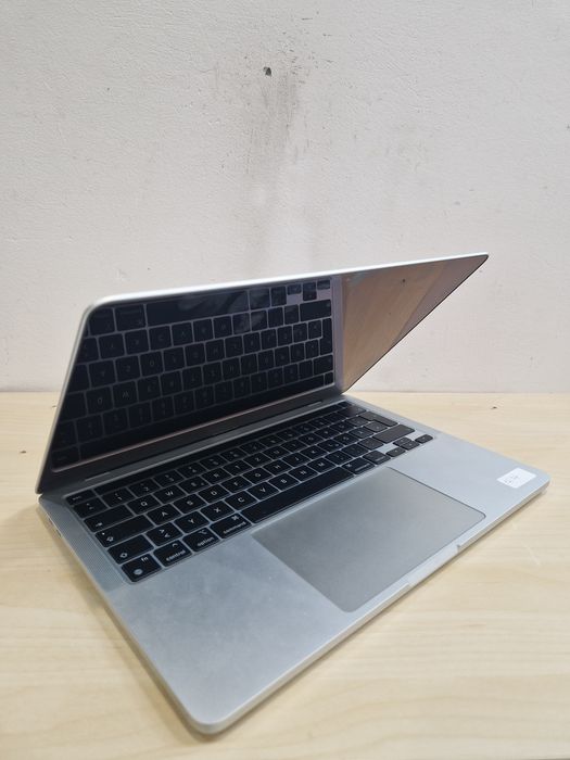 Macbook Pro M1 500GB SSD 8GB Ram Garanție #50497