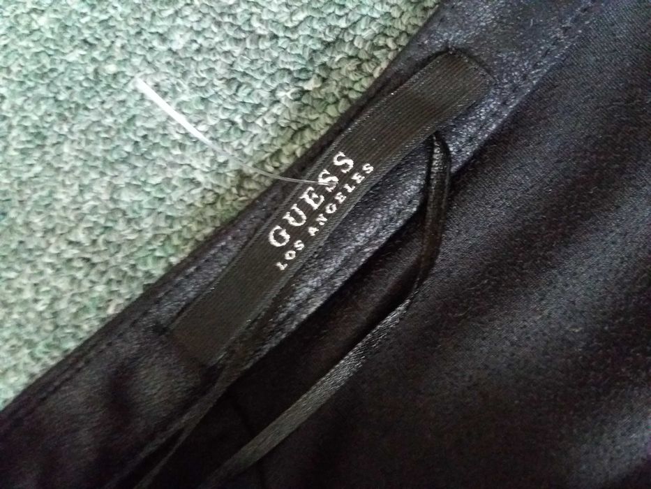 Пола GUESS размер 30 - 18 лв