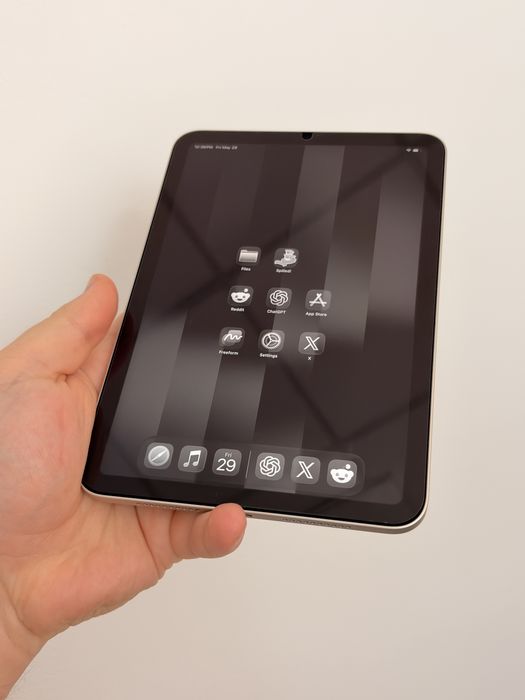 iPad mini 7 Starlight 128Gb ,торга нет!
