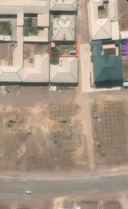 Yangi deskada mowina bozor tarafda 2.1sotix ucastka sotiladi