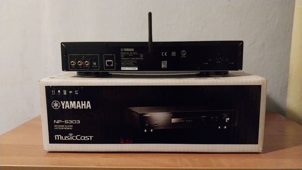 Yamaha NP-S303 Hi-Fi сетевой проигрыватель