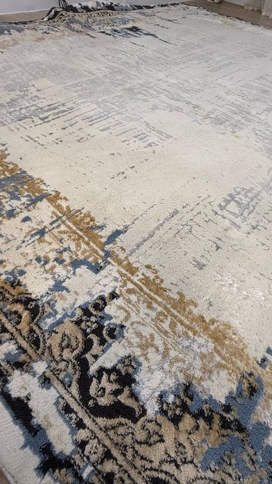 Продам ковёр 300*400