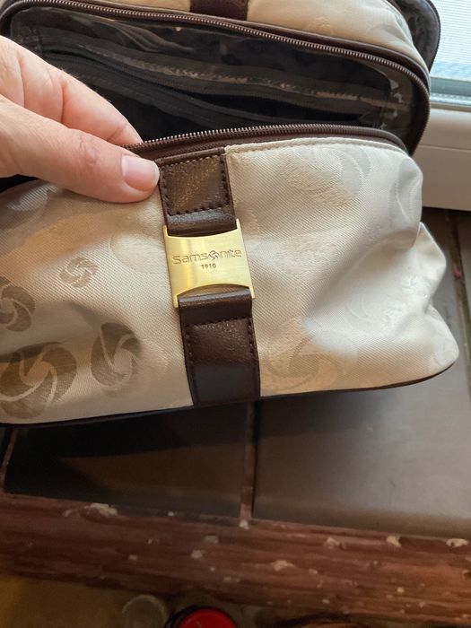 Samsonite несесер за гримове