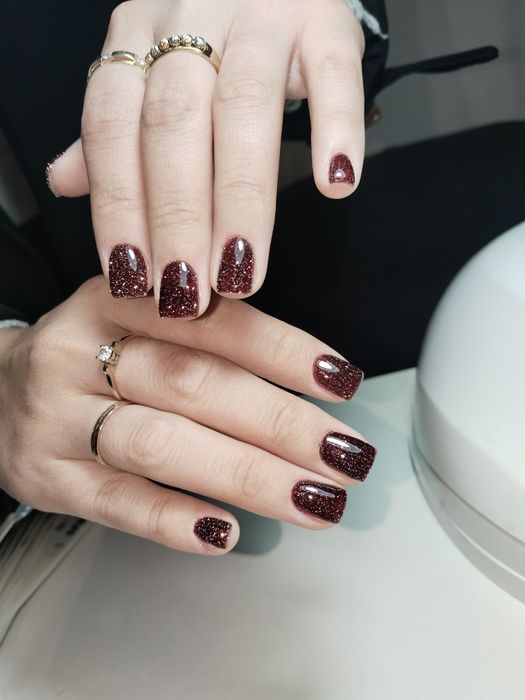 Маникюр, педикюр