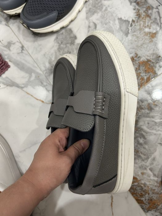 Продам женскую обувь