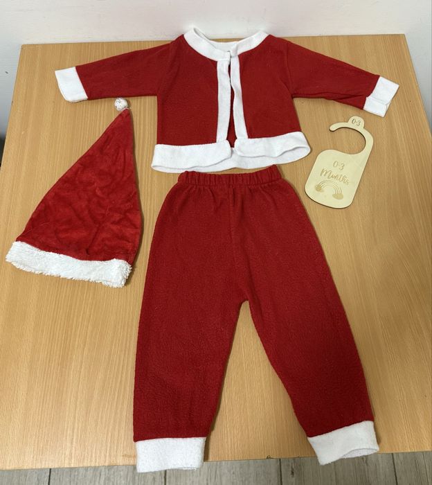 Бебешки костюм на дядо Коледа