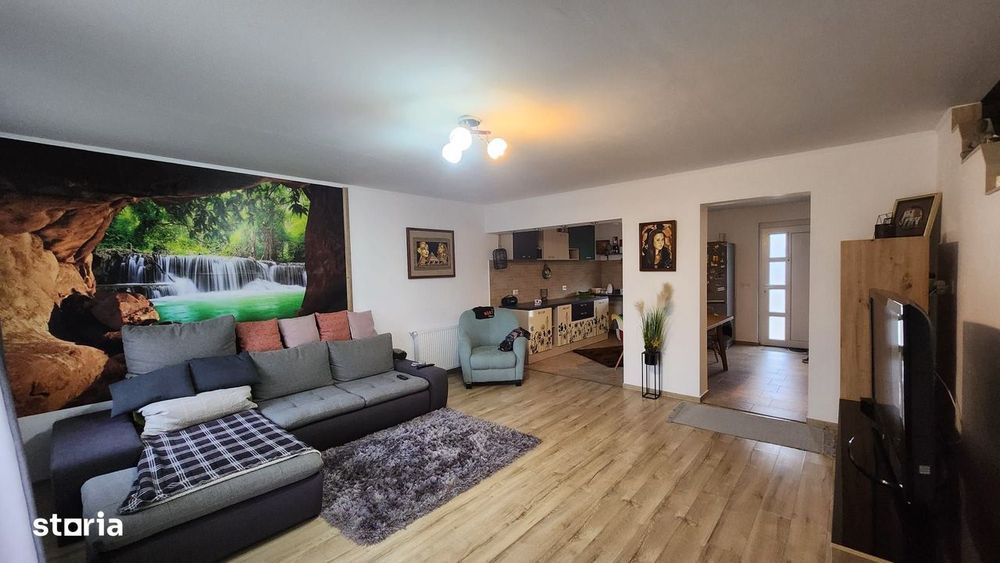 Casa 3 camere,2 bai, 1 garaj,100 mp,315 mp teren,0% comision