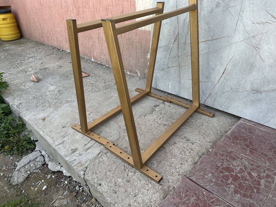 Продам стол 2 метра