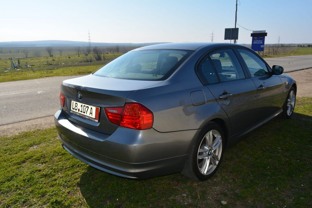 Vând BMW 320D 2009