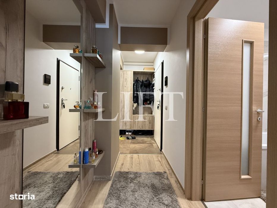 Apartament de 2 camere, decomandat, 54mp, Zona Tractorul