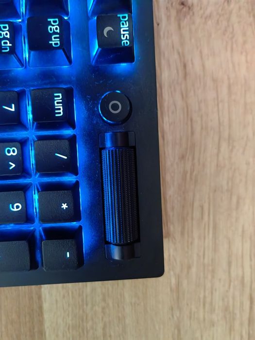 Геймърска клавиатура Razer BlackWidow V3