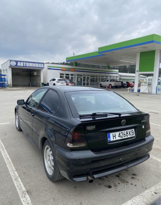Продавам BMW Compact 2003г. (купе)