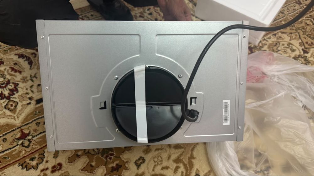 Вытяжка Midea сатылады..