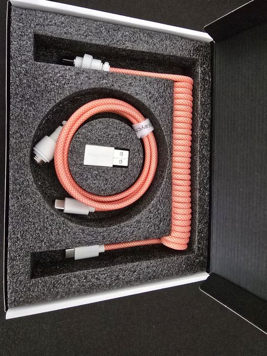 Vand Coiled cable Keychrone - pink orange