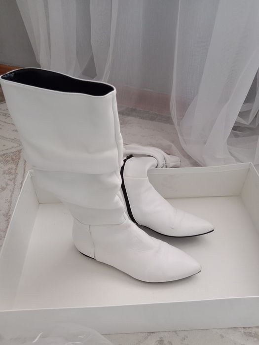 Продается сапоги шикарного качества