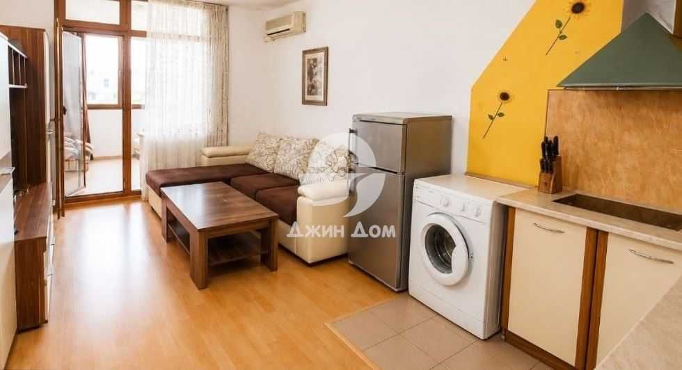 Продава се Двустаен апартамент в к.к. Слънчев бряг - 80 кв.м за 999 €/кв.м - Снимка #3