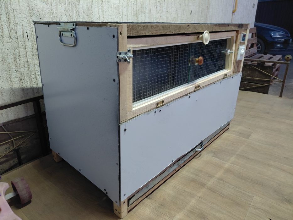 Брудер сатылады.