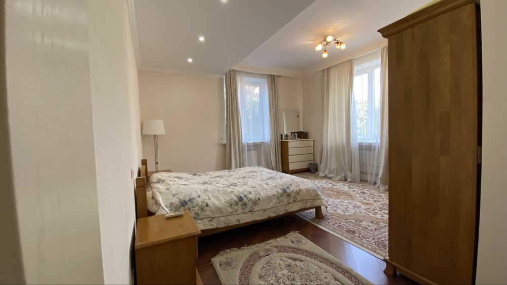 Продам 4-х комнатную квартиру