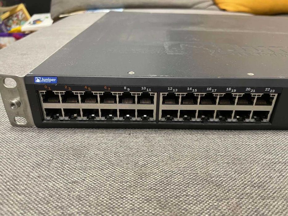 Managed Switch Juniper EX3200-24T POE