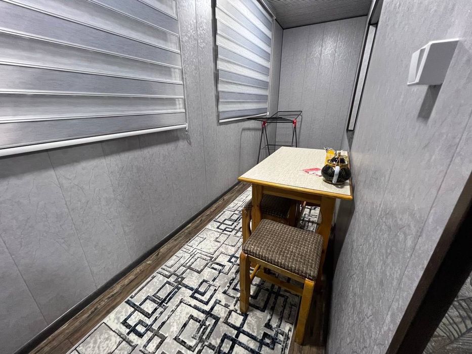 Сдается 2х комнатная квартира 
С обстановкой в горде Алмалыке