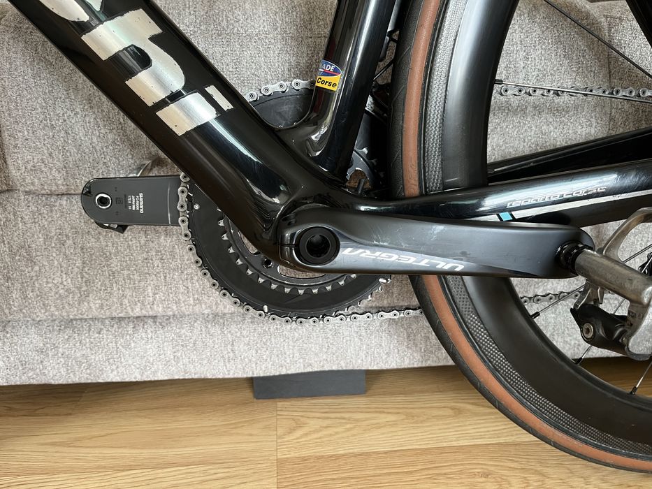 Карбонов шосеен велосипед BIANCHI ARIA AERO ULTEGRA Di2 11SP
