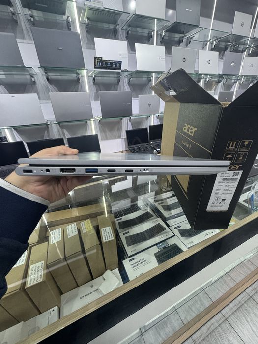 Acer Aspire 3 15.6" FHD IPS Amd Ryzen 5 7430U DDR4 16GB SSD 512GB  B/U