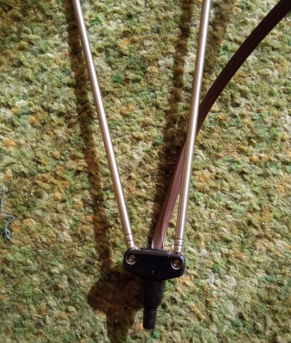 Антенна телевизионная телескопическая