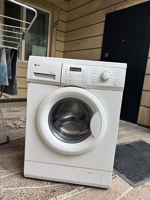 Продаю стиральную машину