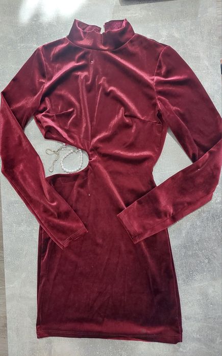 Рокля Бордо плюшена