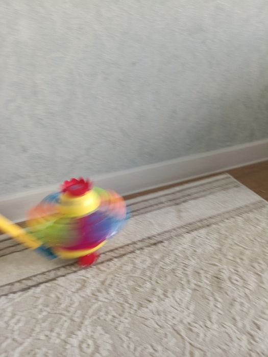 Игрушки , каталки, пирамида