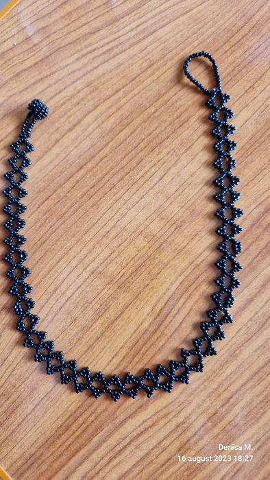 coliere din margele