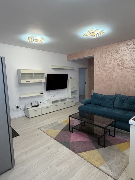 Apartament cu 3camere Floresti strada Eroilor