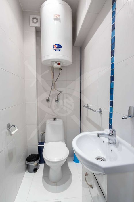 Дава се под наем Тристаен апартамент в Варна, Левски - 80 кв.м за 700 € - Снимка #9