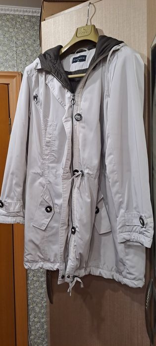 Продам  .женская верхняя одежда