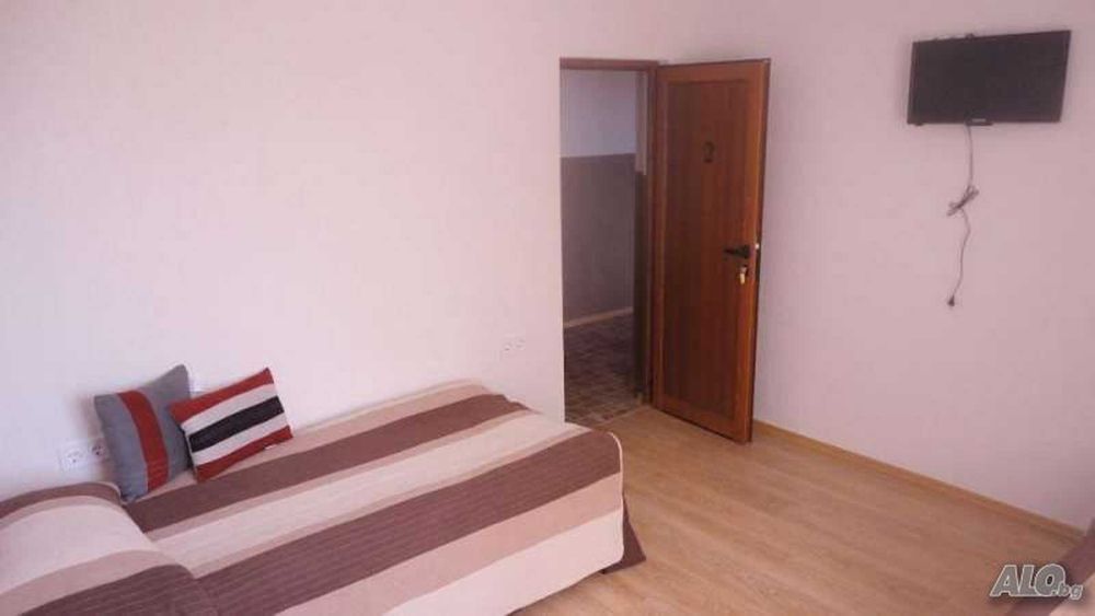 Къща НОЩУВКИ 10 euro ЗА РАБОТНИЦИ център Велико Търново