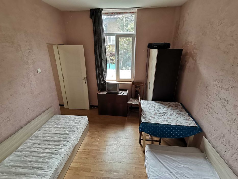 Дава се под наем Двустаен апартамент в Бургас, Възраждане - 55 кв.м за 125 € - Снимка #15