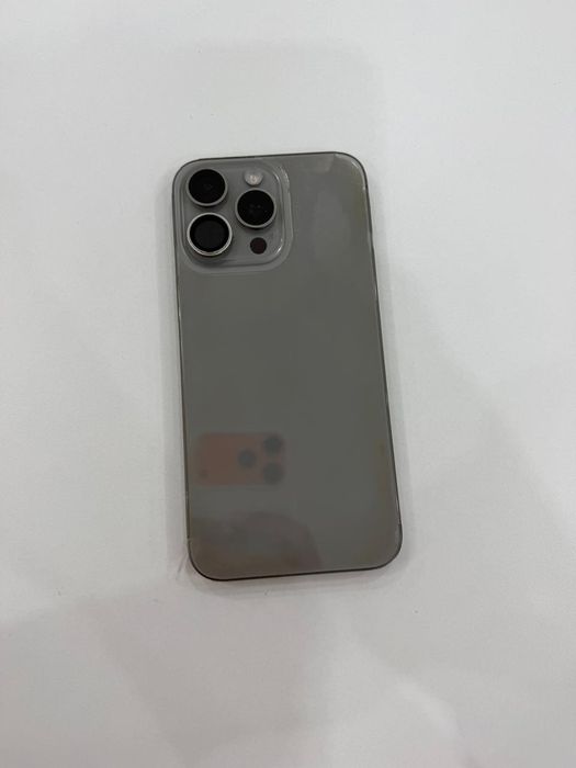 Продам Apple 15 PRO MAX
