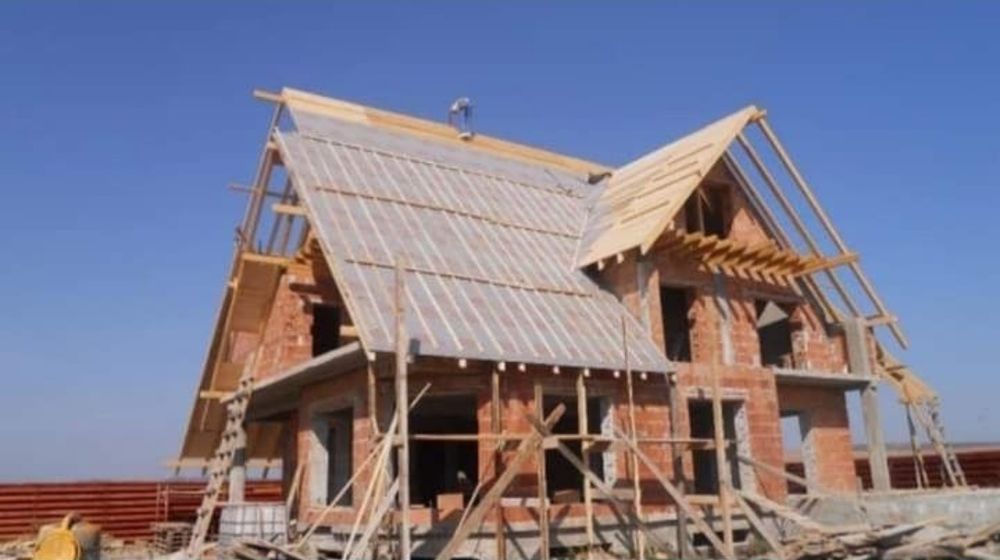 Acoperisuri și reparații