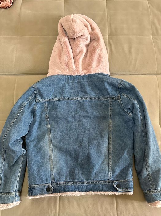 Женская зимняя джинсовая куртка с мехом