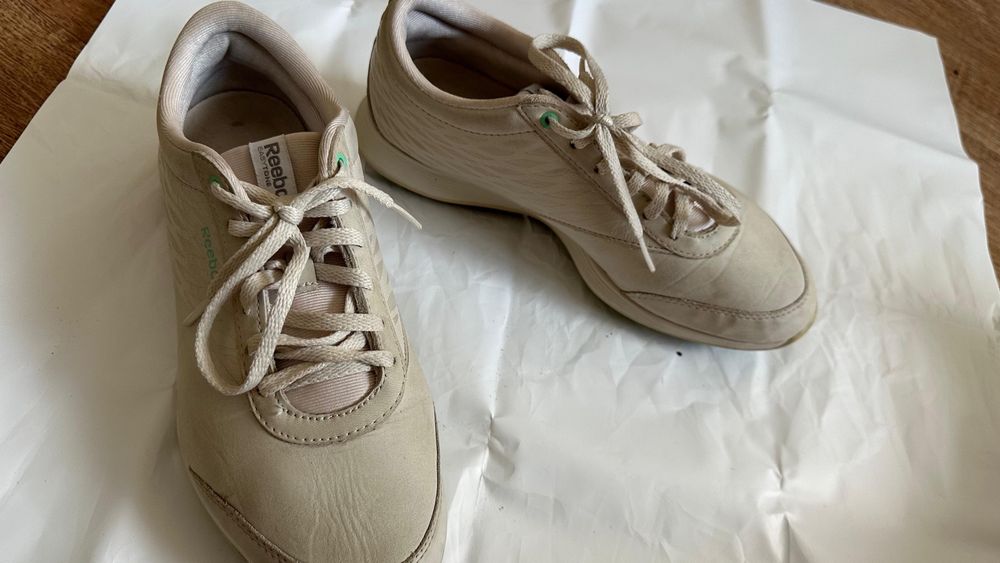 Продается женские буу обуви