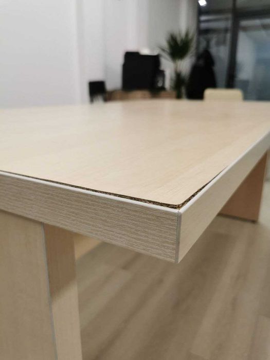 Продам конференц-стол 180х90 см