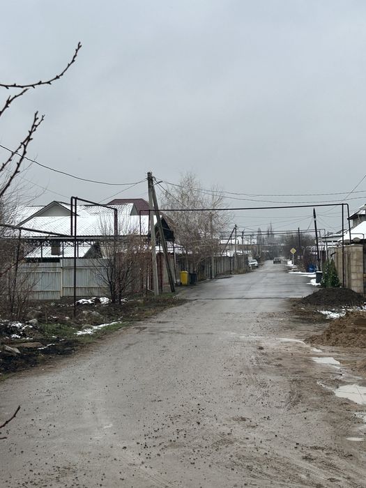 Продам участок………………………………………………………………………………………………………………………………………………..