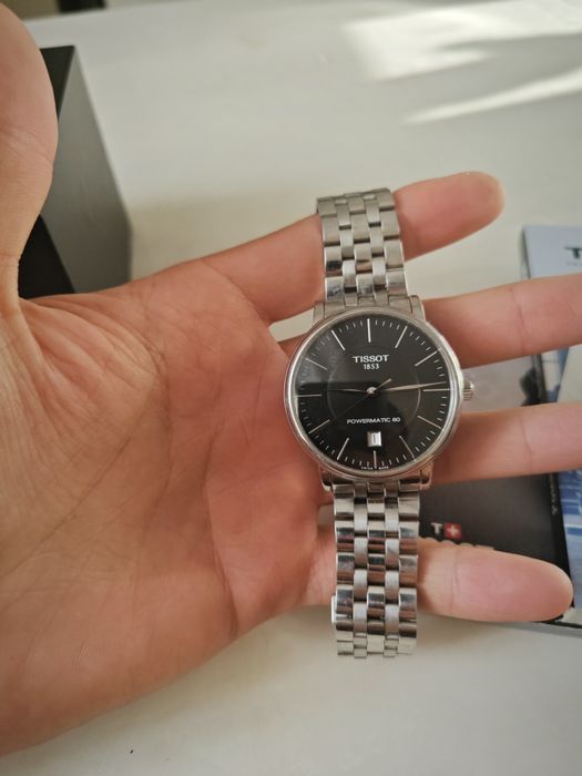 Продам часы tissot