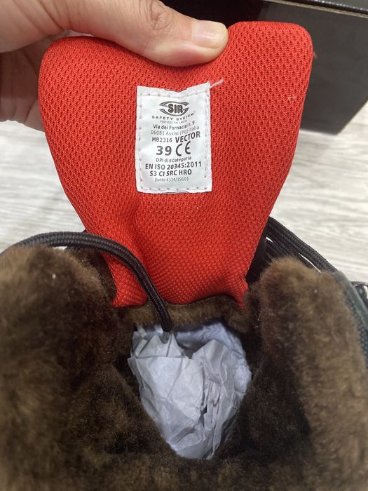 Продам спецобувь