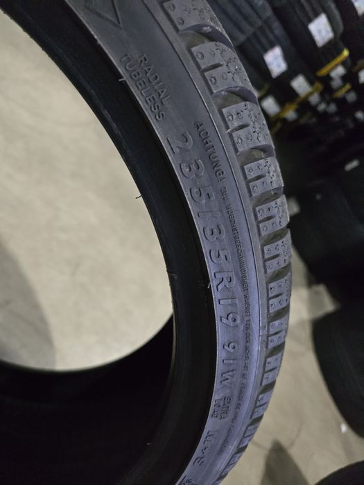 235/35/19 DUNLOP 4бр