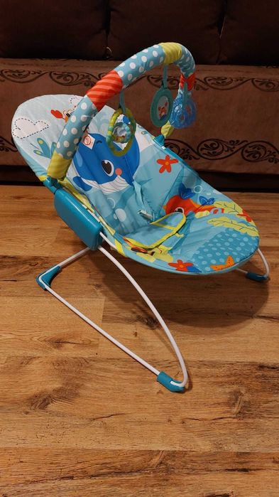 Balansoar cu vibrații bebelusi