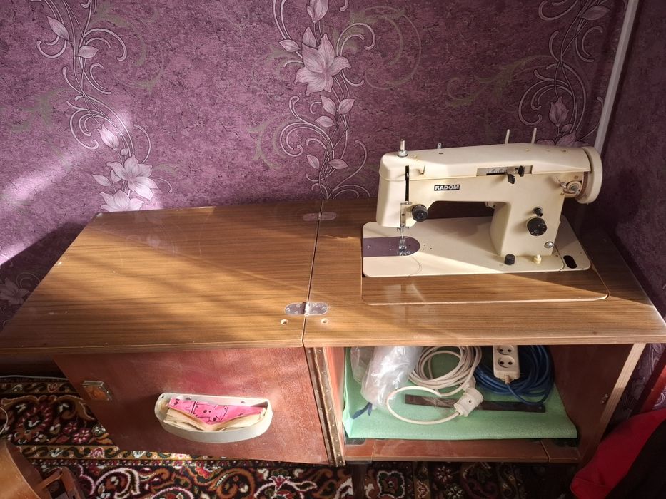 Продается швейная машинка из России