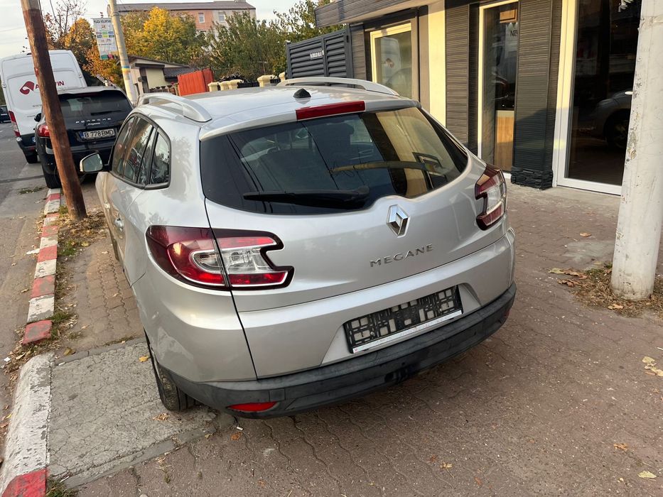 Piese megan 3 16 16 v 2011