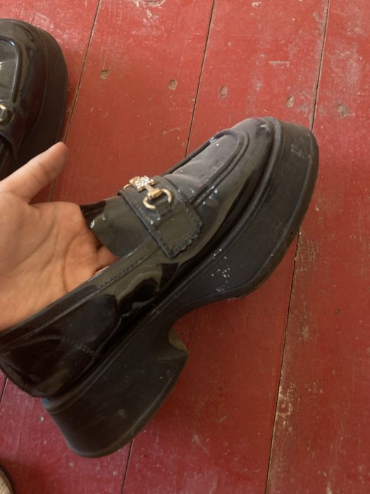 Новые лоферы срочно продаются